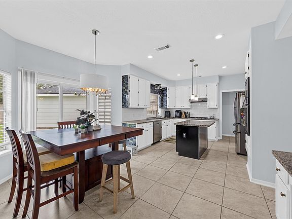 5th image of 4219 Glenchase Ln