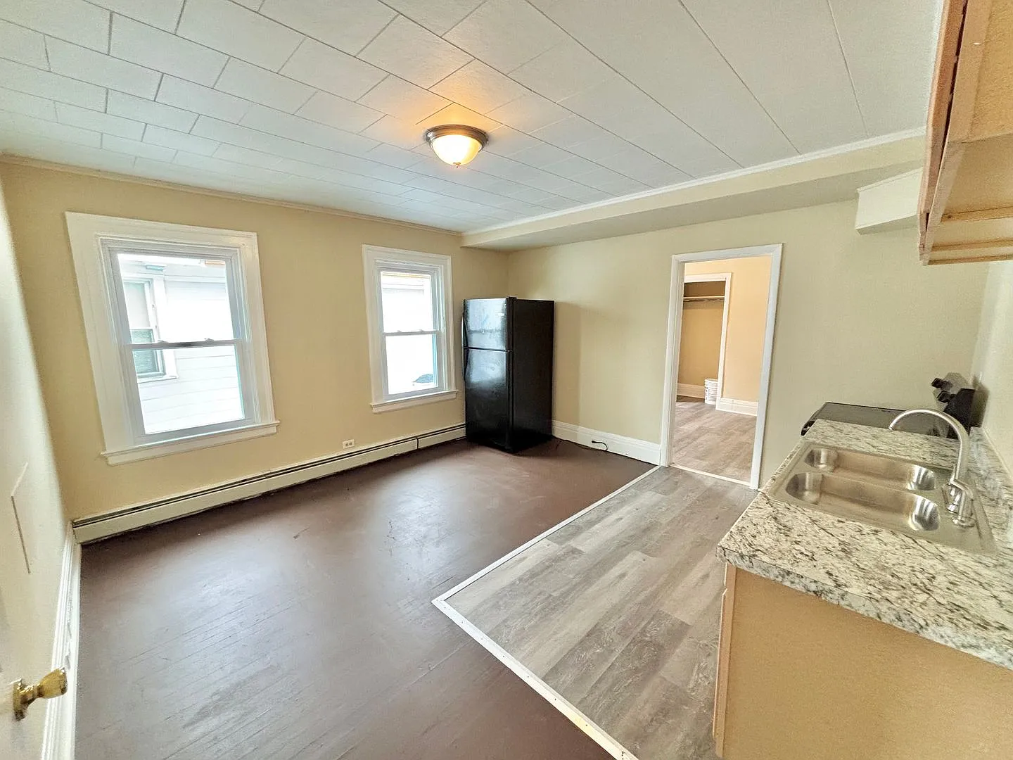 133 Augustine St — Photo 2