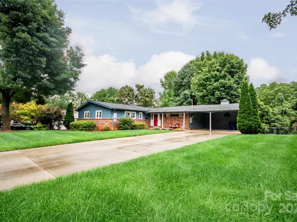 723 Georgia Ave, Statesville, NC 28677