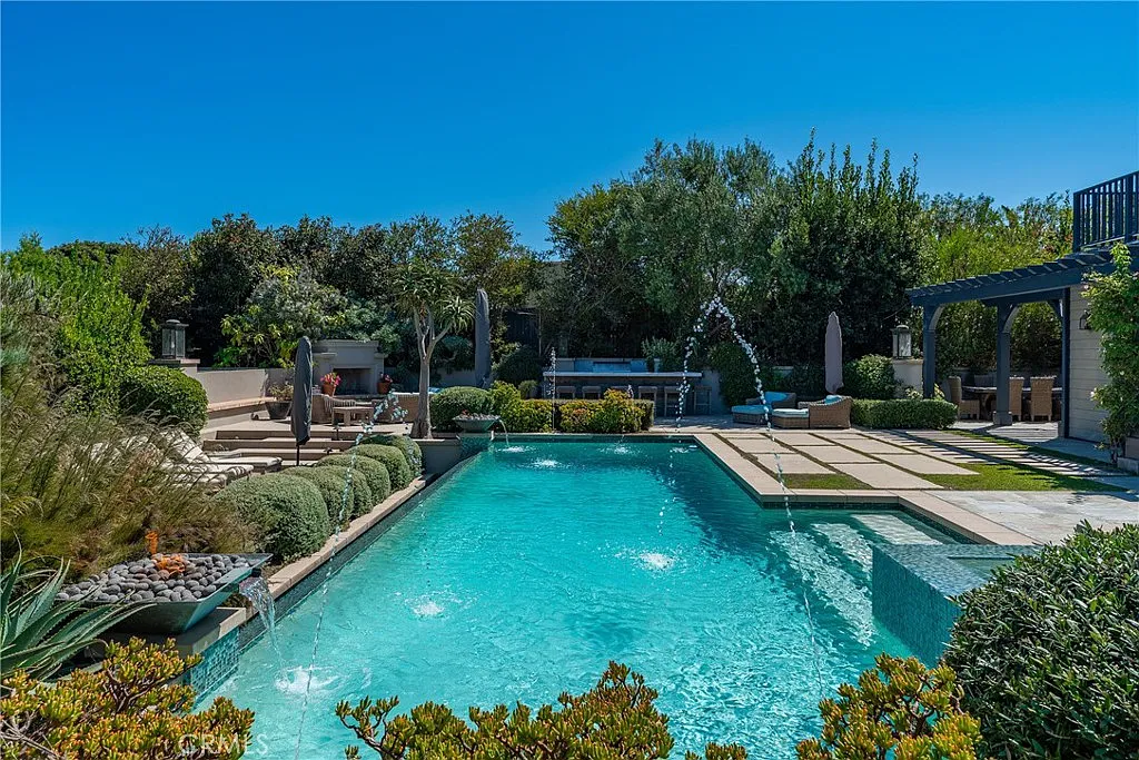 4 bed, 3722 sqft, $35,000 — Photo 4
