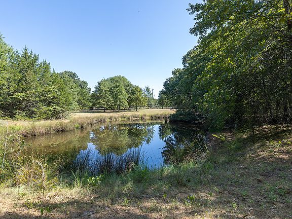 3rd image of Richards Rd