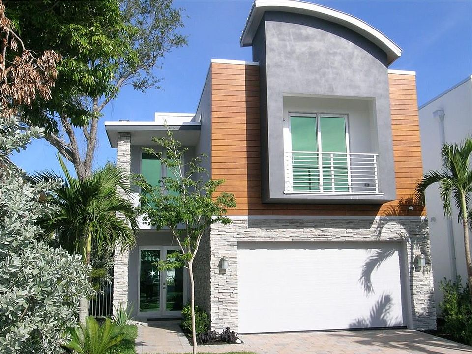 1st image of 1405 NE 5th Street #1