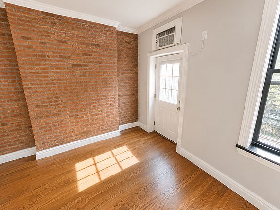 4th image of 246 Mott St #1920