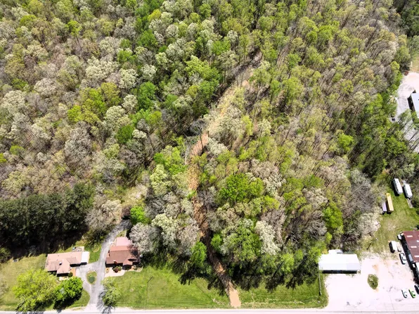 911 W Main St, Waverly, TN 37185