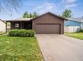 6535 Upper 20th St N, Oakdale, MN 55128
