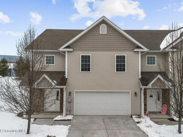 344 Shadow Wood Cir, Archbald, PA 18403