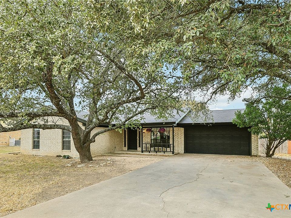 1st image of 2902 Veterans Ave
