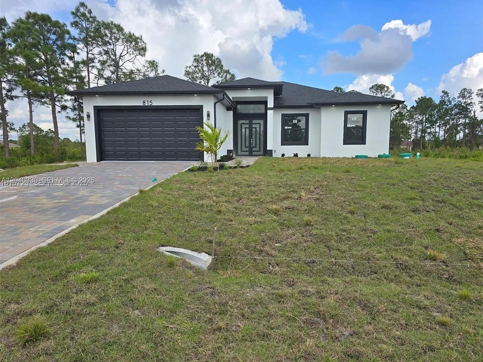 3 bed, 2.0 bath, $2,100 — Photo 1