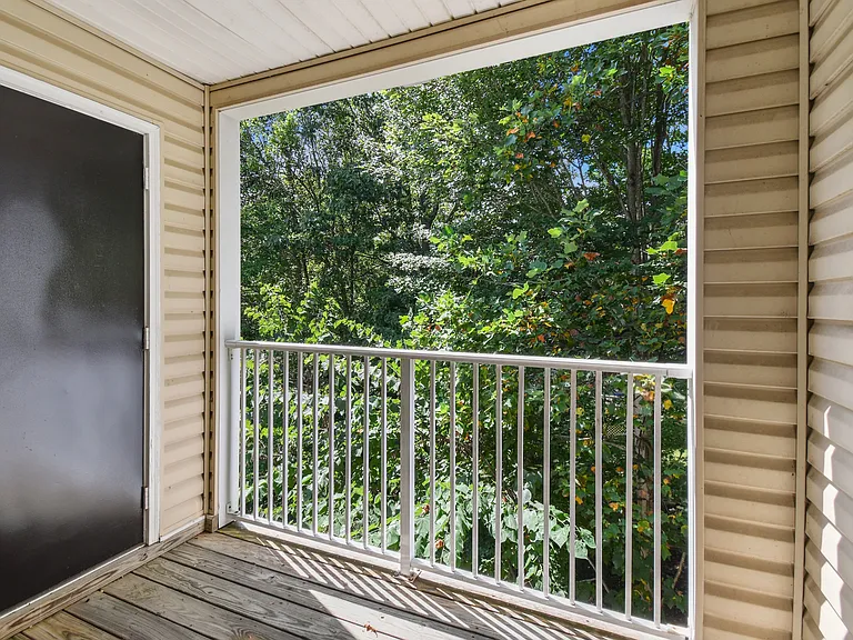 Stonegate Apartments — Photo 12