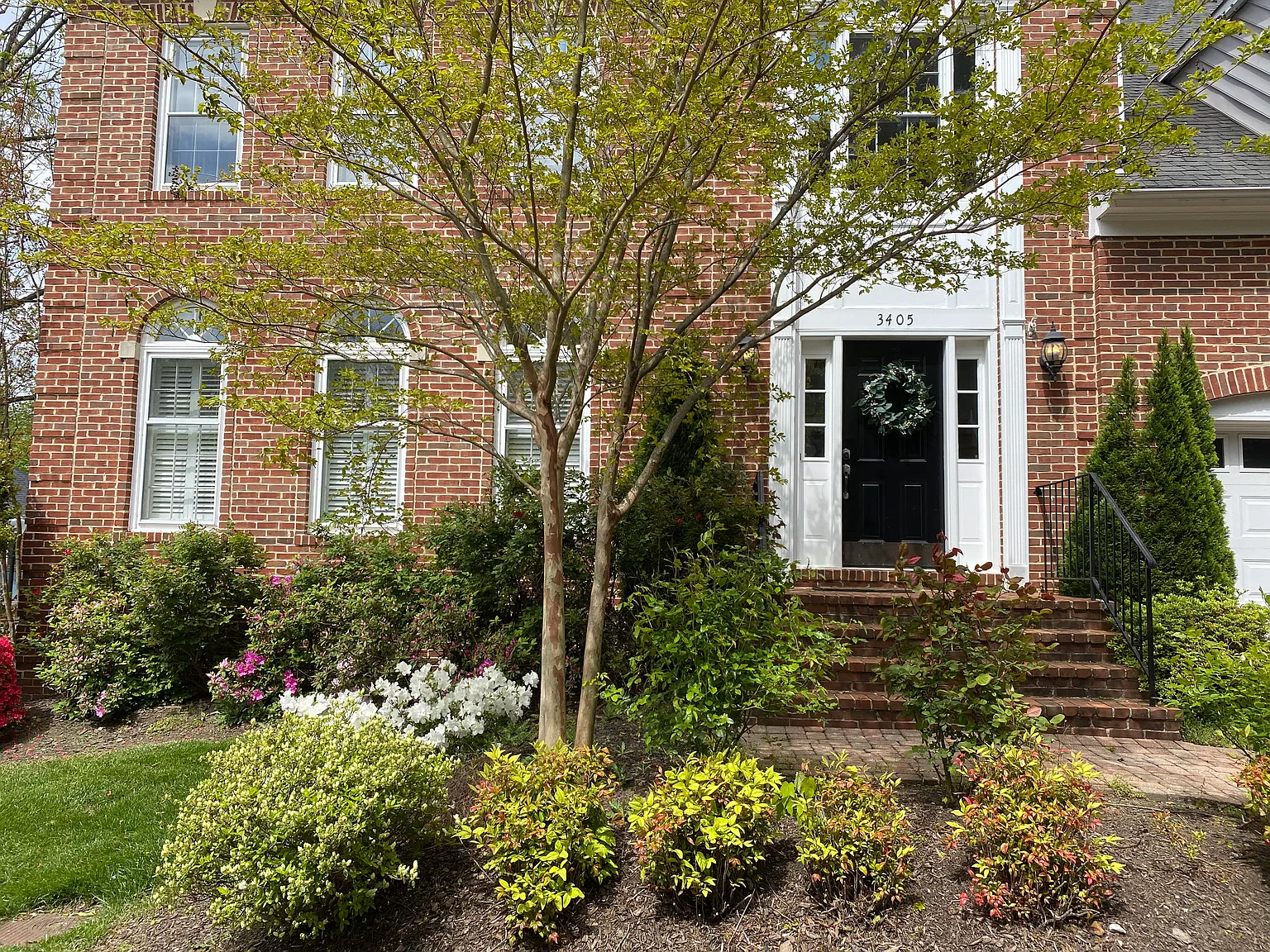 5 bed, 3.5 bath, 3411 sqft, $6,800 — Photo 2