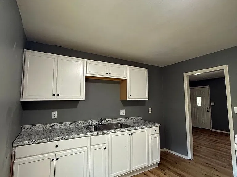 8606 E 114th St — Photo 3