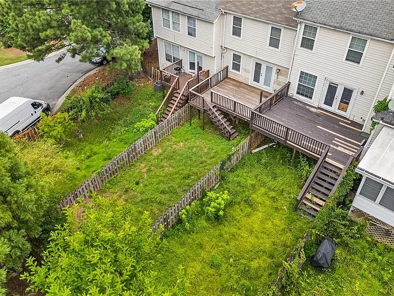 2266 Oak Glenn Cir — Photo 35