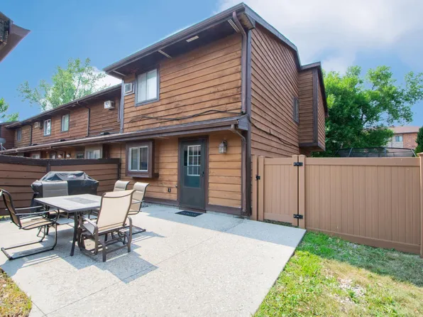 2025 Park Blvd S, Fargo, ND 58103
