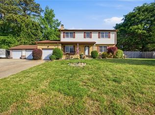 904 Lela Ln, Chesapeake, VA 23322