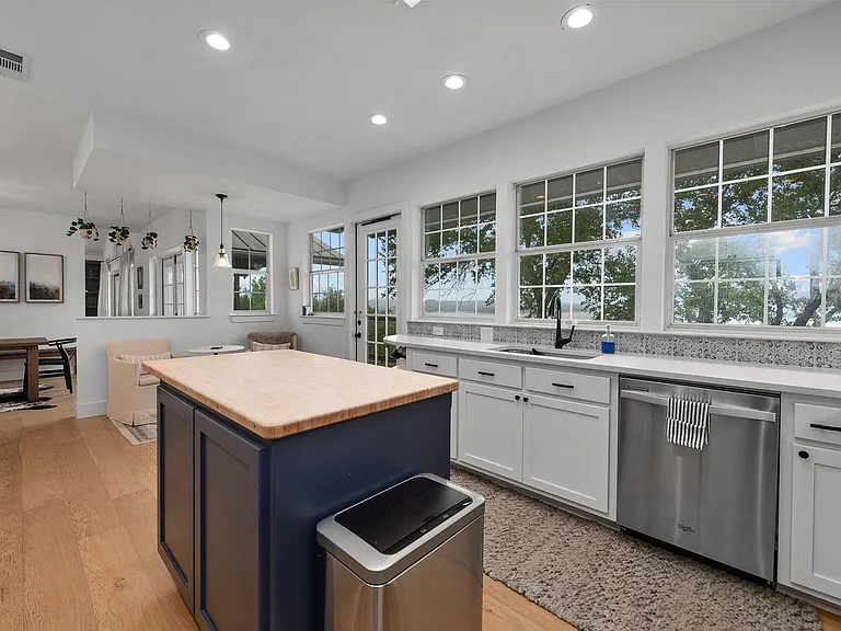 5224 McCormick Mountain Dr — Photo 17