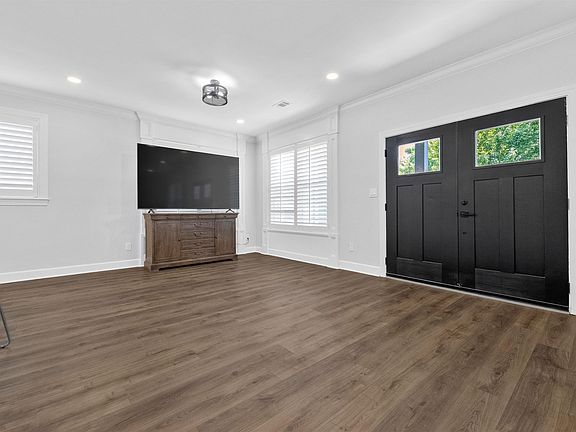 4th image of 1303 Rockwater Blvd