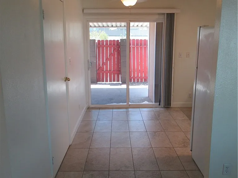 357 E Van Wagenen St #0 — Photo 9