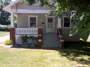 2111 N Howard Ave, Springfield, MO 65803