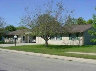 1002 Graceland Ave, Perry, IA 50220