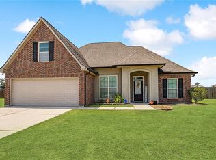 10144 Nanterre Ct, Madisonville, LA 70447