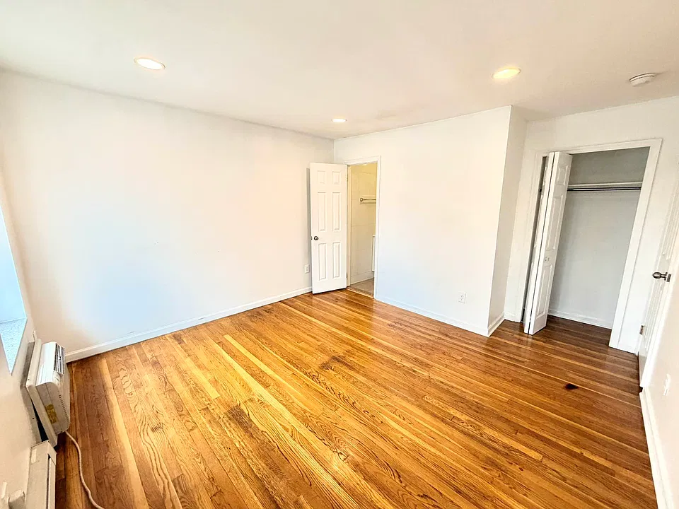 545 2nd Ave #3F
