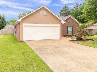 312 Hunters Ridge Dr, Clinton, MS 39056