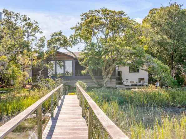 9 13th Ave, Isle Of Palms, SC 29451