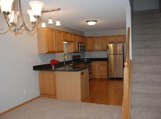 8944 Spring Ln, Woodbury, MN 55125