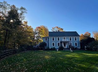 1 Academy Ln, Newtown, CT 06470