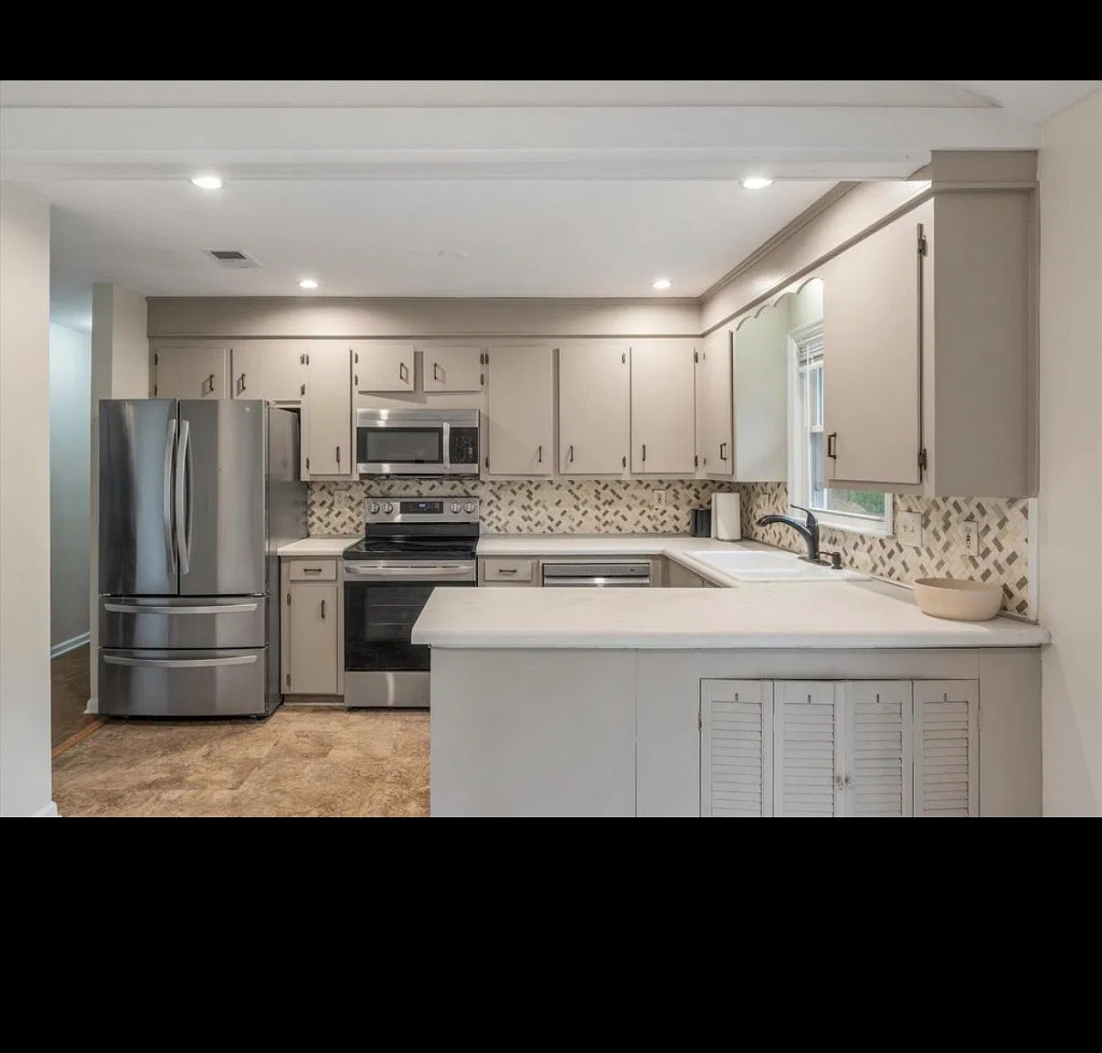 3 bed, 2.5 bath, 1544 sqft, $2,500 — Photo 2