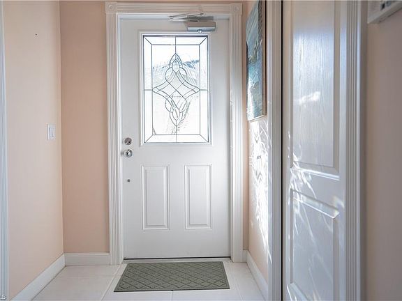 3rd image of 4324 Redonda Ln