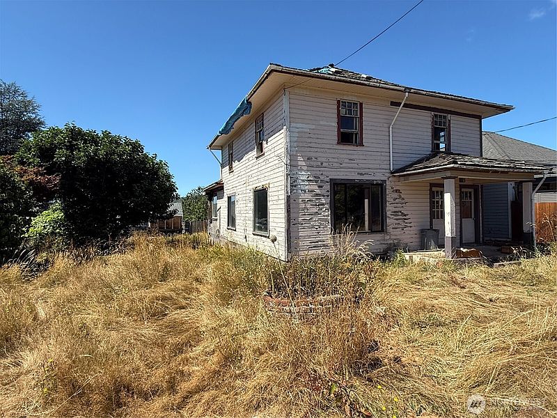 2nd image of 222 12th Street