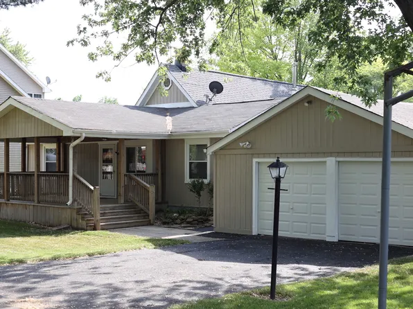 3111 Ethel Ter, Island Lake, IL 60042