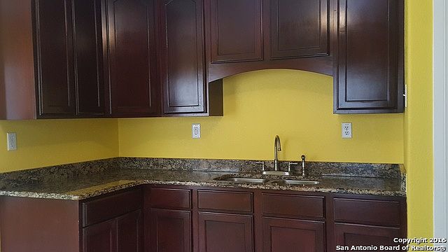 2nd image of 623 Hearne Ave