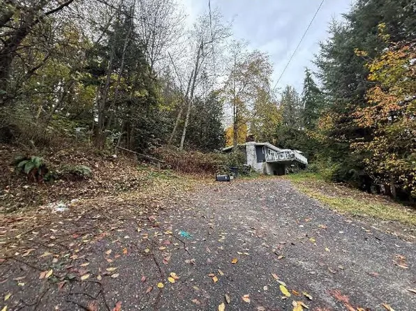 1912 Clarke St, Pt Moody, BC V3H 1X9