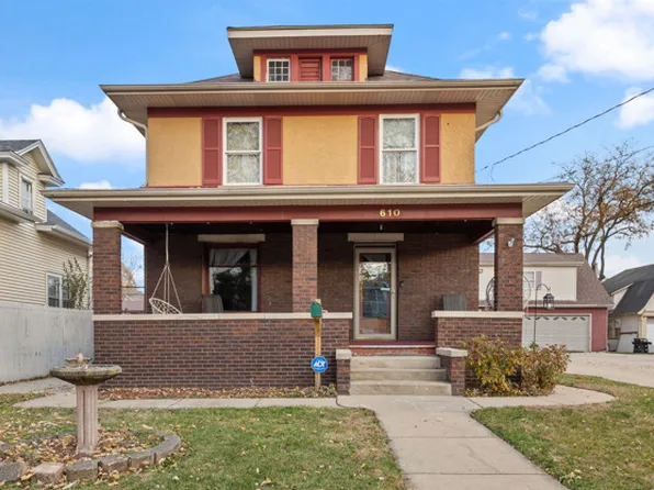 610 Watson St, Aurora, IL 60505