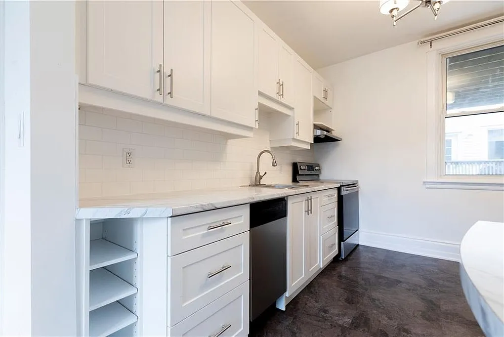 1 bed, 1.0 bath, 680 sqft, $1,800 — Photo 2