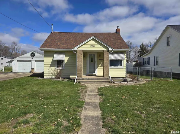206 E 6th St, Saint David, IL 61563