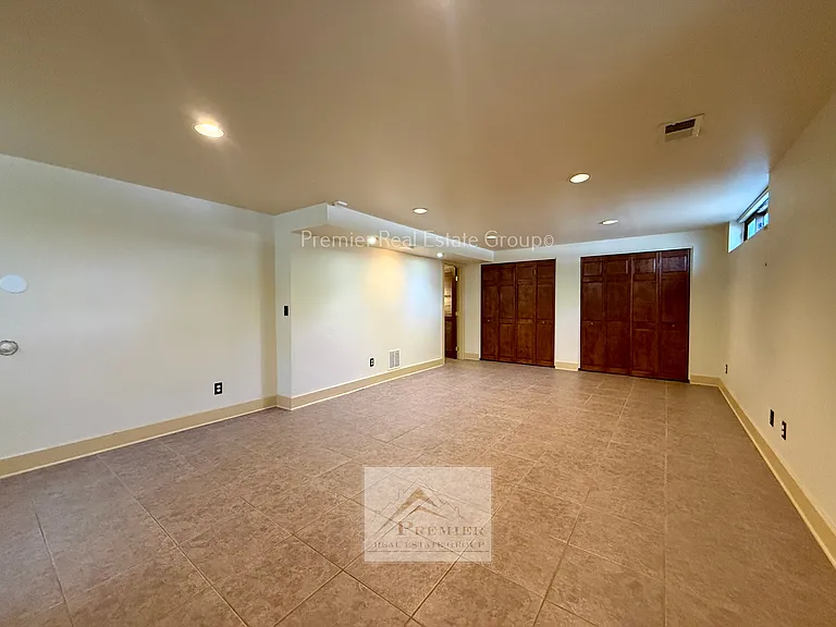 429 E San Rafael St — Photo 30