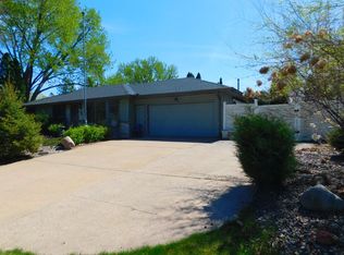 200 Colleen Ave, Shoreview, MN 55126