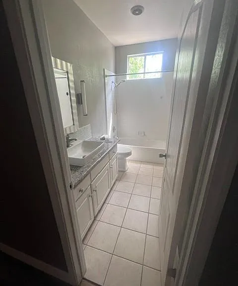 1877 E Turnberry Ave — Photo 45
