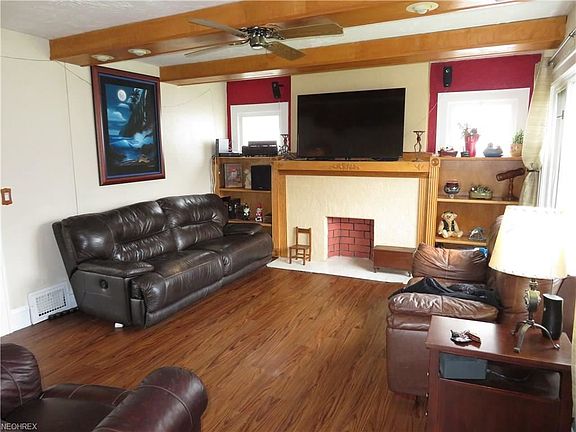 3rd image of 4038 W 220th St