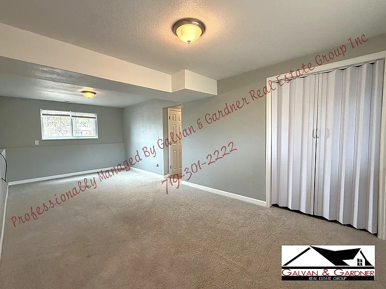 2039 Chamberlin S — Photo 12