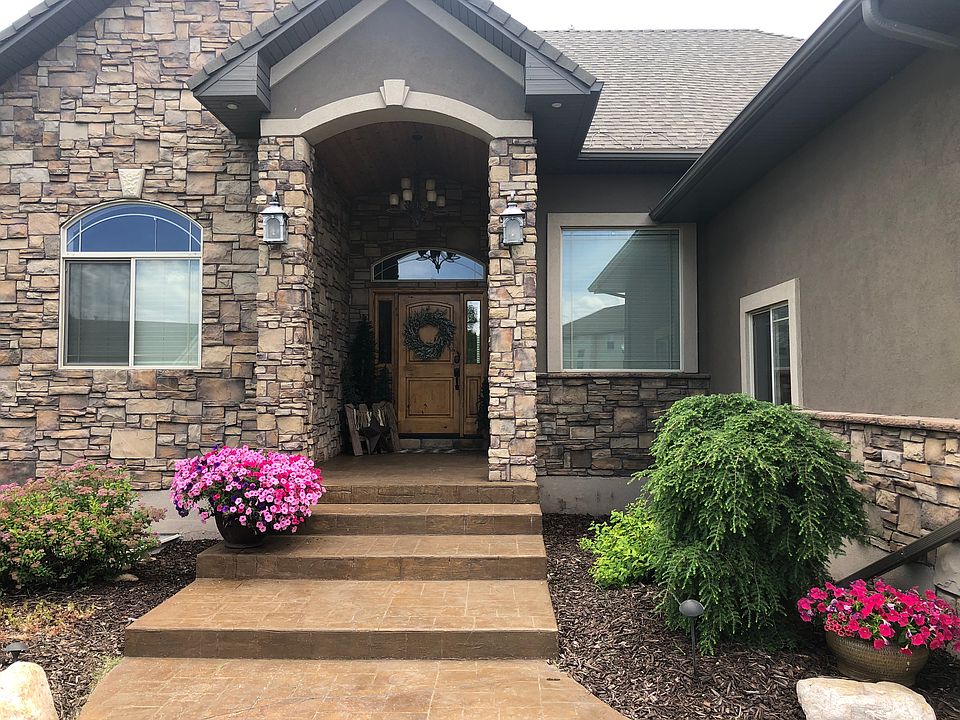 1st image of 1105 Coyote Willow Way