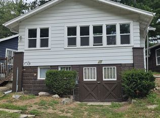 432 Mills Park St, Greenville, MI 48838