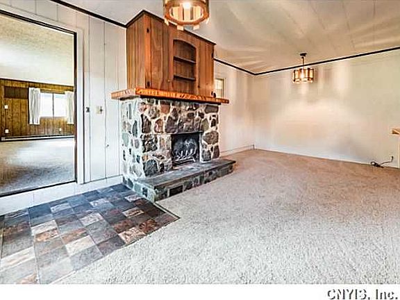 3rd image of 611 16th Ave