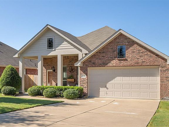 3rd image of 1408 Fox Glen Trl