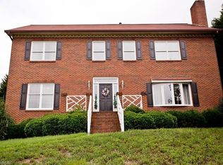 1709 Huntington Woods Ct, Winston Salem, NC 27103