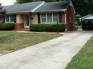 2820 McKinney St, Burlington, NC 27217