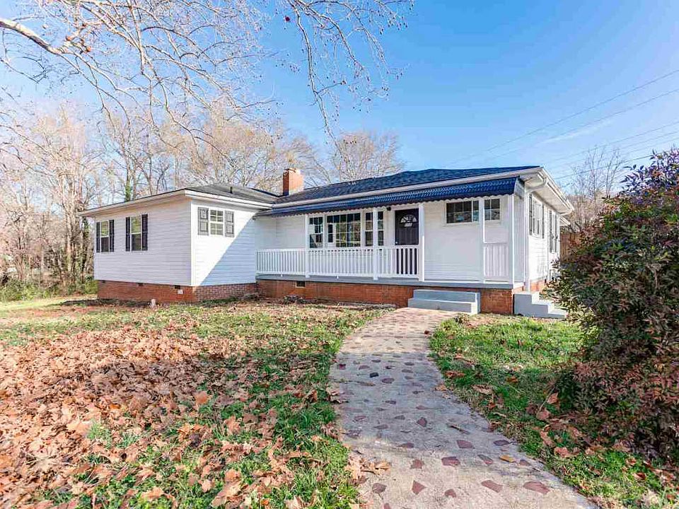 1st image of 101 Rosewood Dr